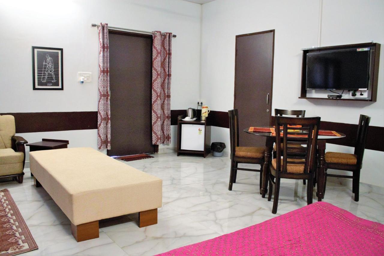 Shivir Aranya - Wilderness Resort Alwar Eksteriør bilde