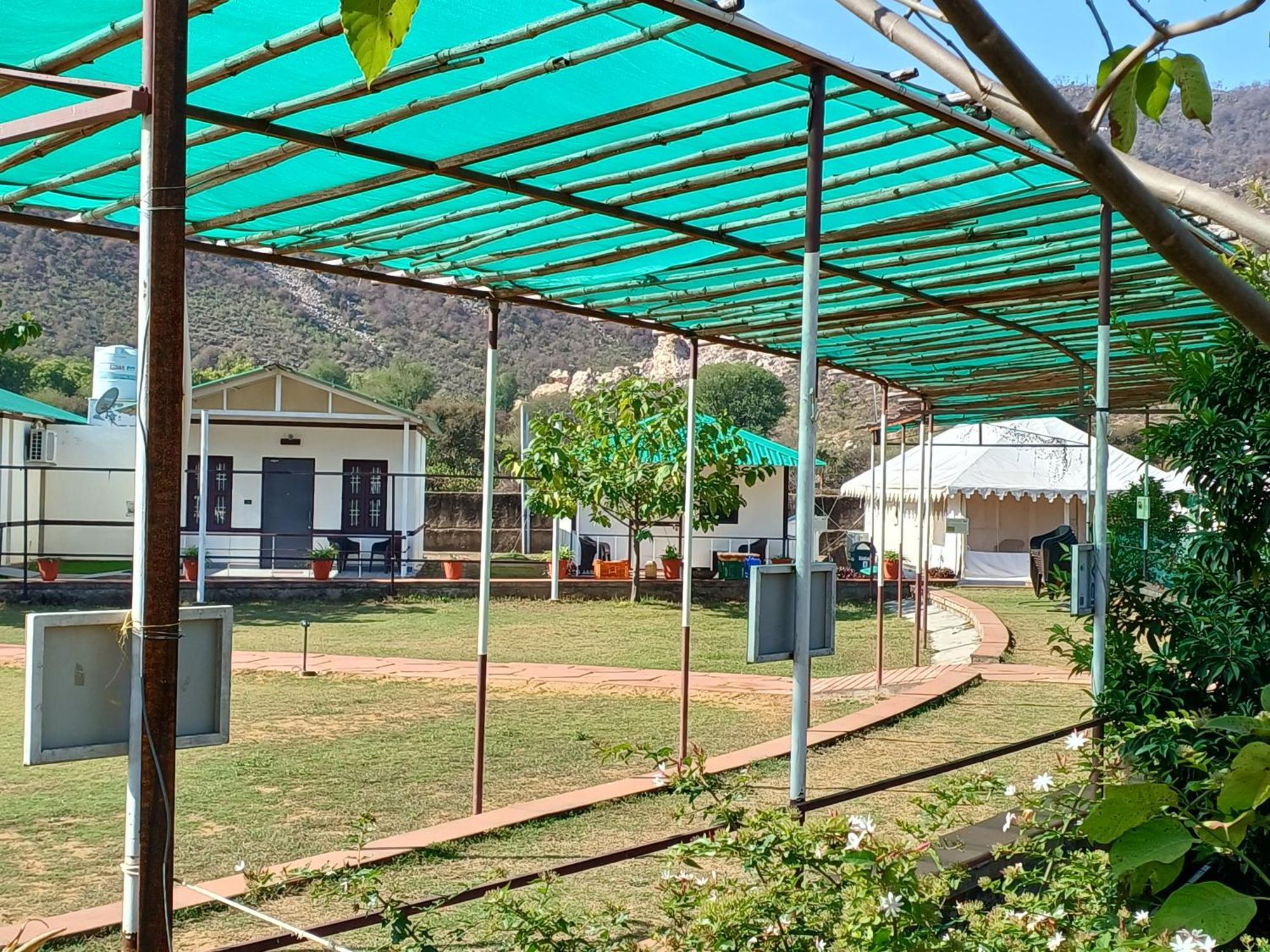 Shivir Aranya - Wilderness Resort Alwar Eksteriør bilde