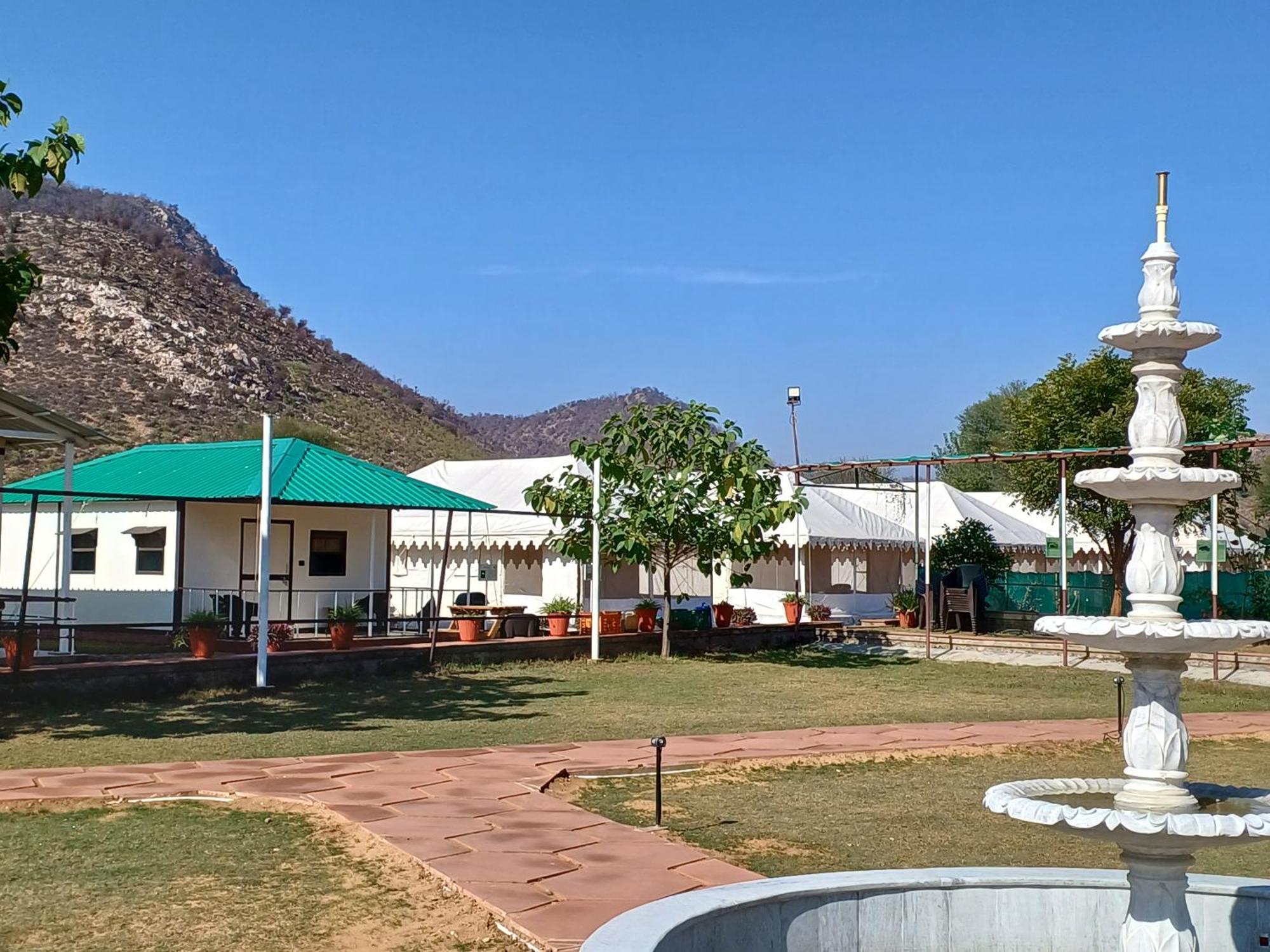Shivir Aranya - Wilderness Resort Alwar Eksteriør bilde